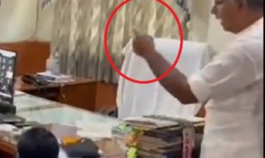 நகராட்சி ஆணையாளரை  நான் எம்எல்ஏ எந்திரி, என்று மிரட்டிய காட்சி!!!